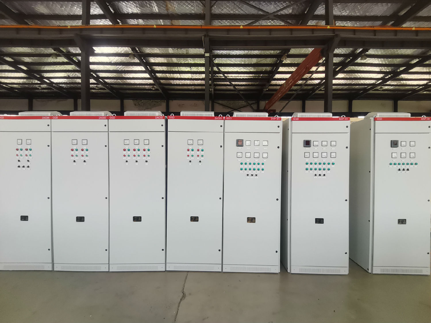得潤(rùn)電氣GGD型低壓配電柜 得潤(rùn)電氣GGD型低壓配電柜