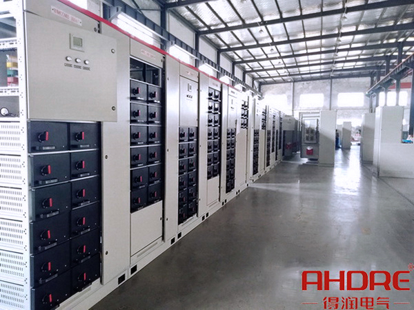 用于長鑫電子項(xiàng)目的Primas低壓配電柜.jpg 用于長鑫電子項(xiàng)目的Primas低壓配電柜.jpg